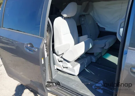 2017 Toyota Sienna Le 8 Passenger from USA, damaged, VIN 5TDKZ3DC1HS890084